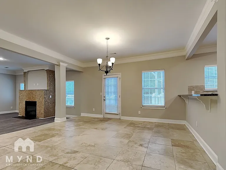 216 Allegrini Dr — Photo 13