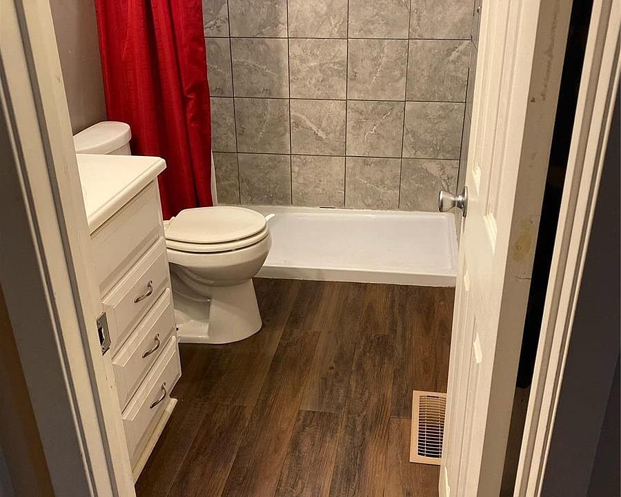 107 E 8th St, Portageville, MO 63873 Zillow