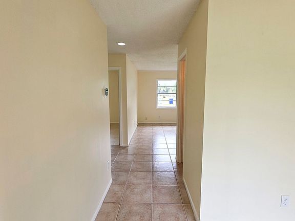 2nd image of 1630 4th Pl