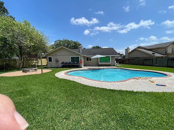 2nd image of 19023 Kaybull Dr