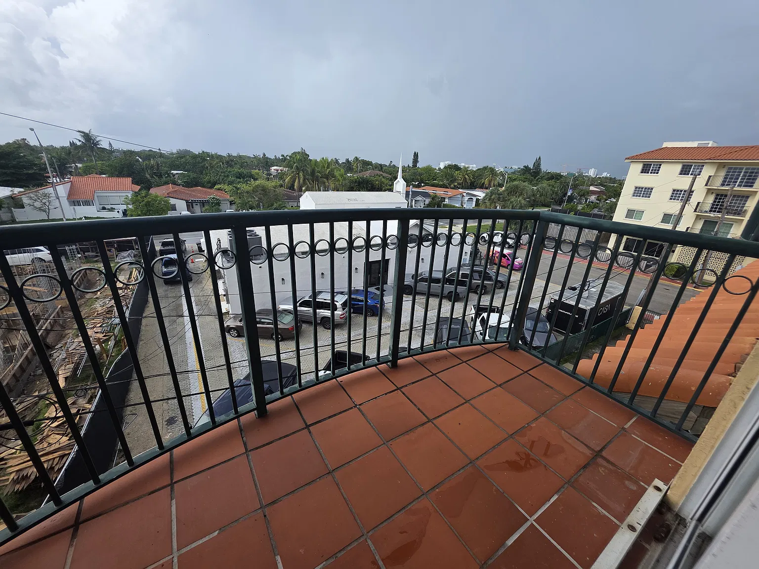 1 bed, 750 sqft, $2,300 — Photo 3