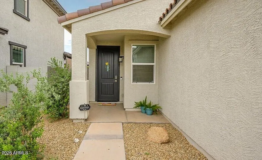 3 bed, 2.0 bath, 1362 sqft, $2,000 — Photo 3