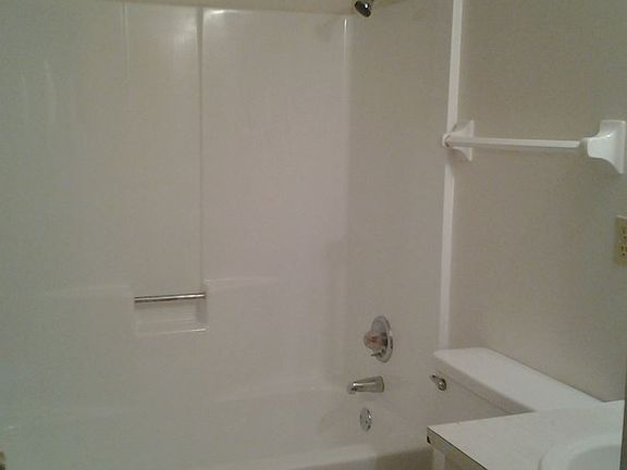 4th image of 4524 NW 23rd Ave APT J