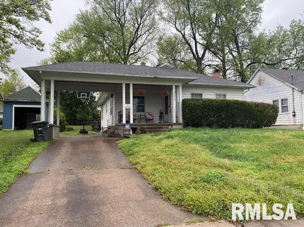 202 N Almond St, Carbondale, IL 62901