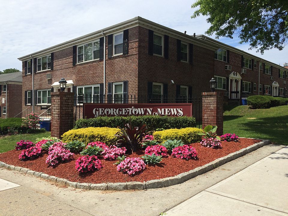 1st image of 6946 Kissena Blvd
