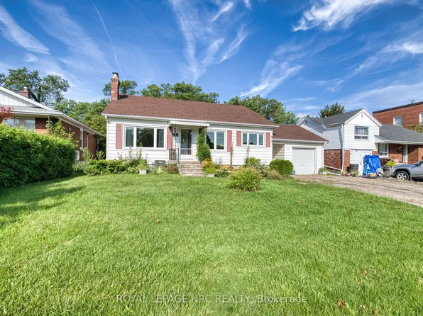 276 Glenridge Ave, Saint Catharines, ON L2T 3K4