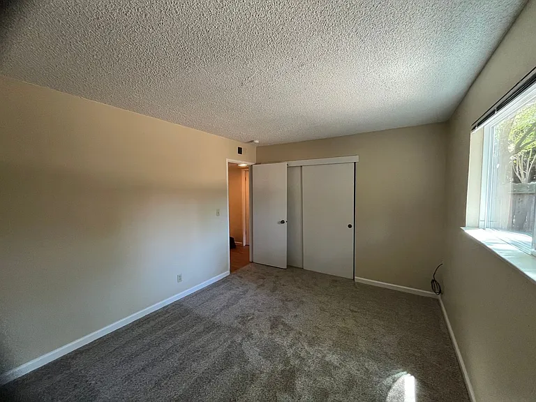 Cowell 4808-4810 — Photo 36