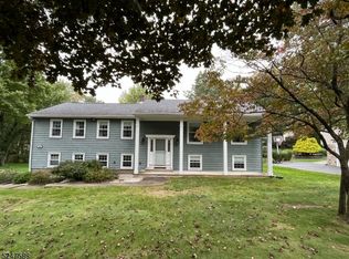 40 Beech Rd, Randolph, NJ 07869