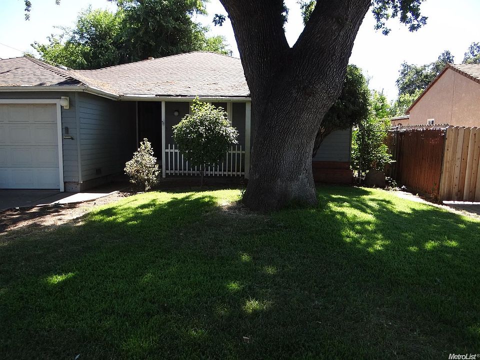 1st image of 1005 Balsam St