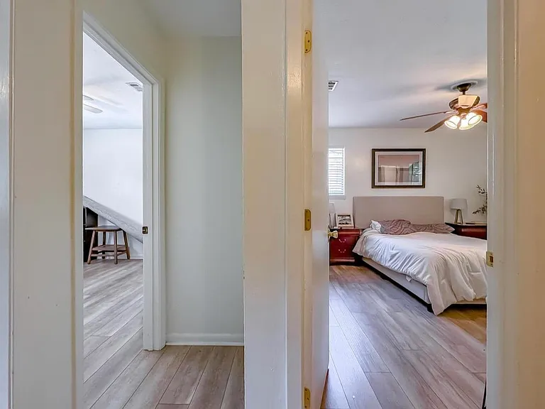 2034 Harriet Dr — Photo 13