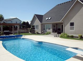 107903 E Badger Rd, Kennewick, WA 99338