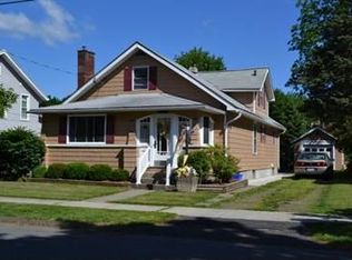 562 Lyon St, Elmira, NY 14904