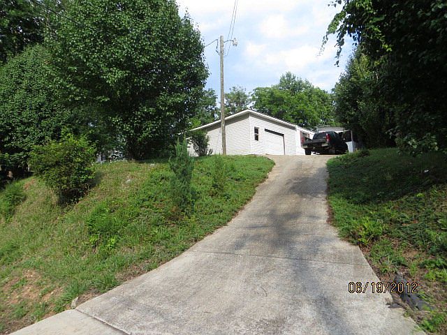 2nd image of 150 Morehead Rd