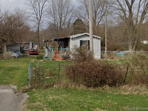 719 Deam Lake Road, Borden, IN 47106