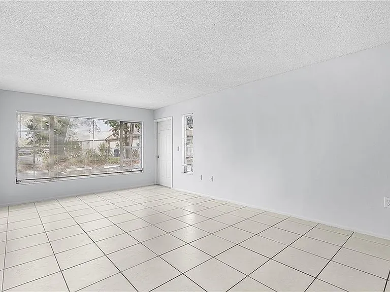 3704 Broadway #110 — Photo 5