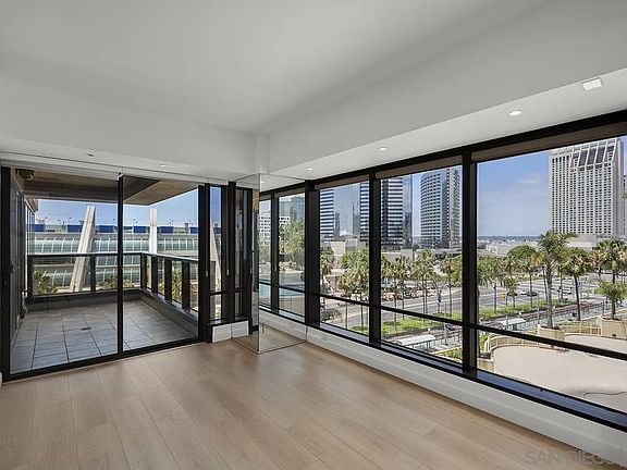 3rd image of 200 Harbor Dr Unit 703