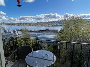 1738 Dexter Ave N APT 6, Seattle, WA 98109