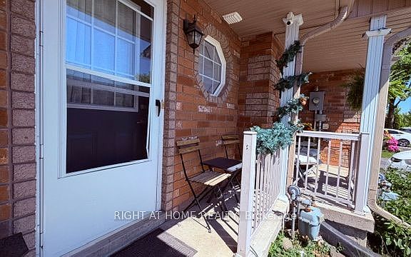 3rd image of 140 Sydenham Wls