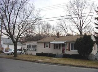 82 Pelham St, Springfield, MA 01109