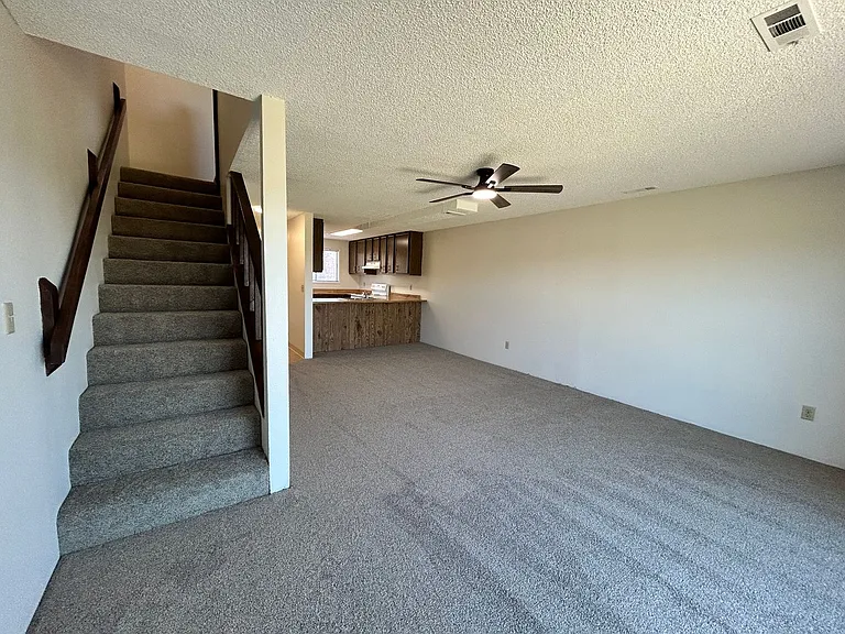 834 Homedale Rd — Photo 11