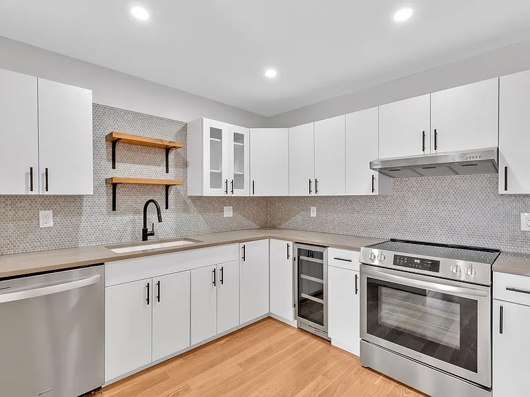 24 Corey St #305 — Photo 1