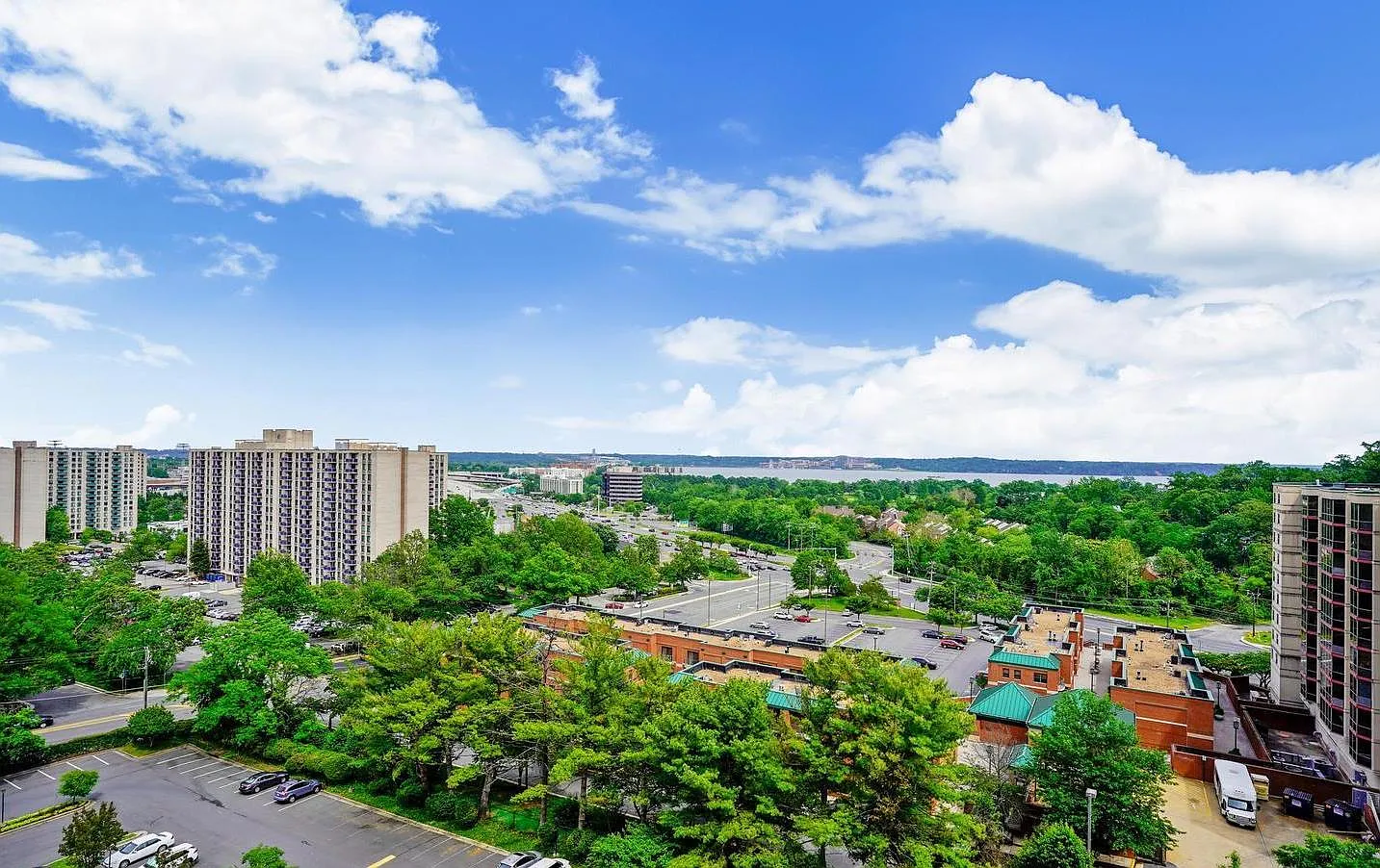 1 bed, 850 sqft, $1,800 — Photo 1