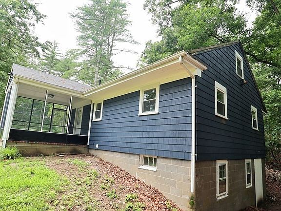 2nd image of 508 Oak St