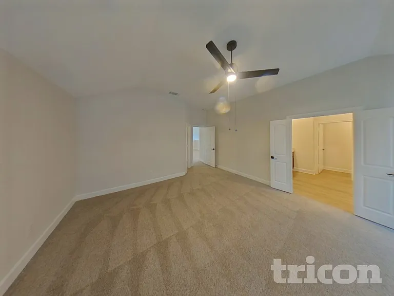 1209 Bullock Dr — Photo 8