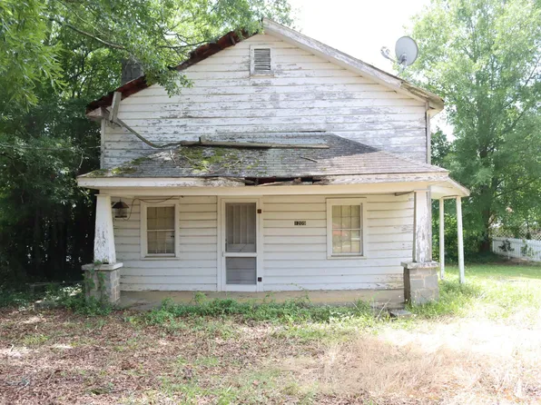 1209 Graham St, Newberry, SC 29108