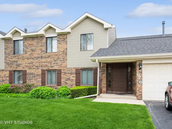 676 Cumberland Trl #2A, Roselle, IL 60172