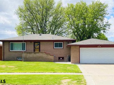 1326 Avenue K, Scottsbluff, NE, 69361