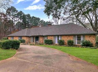 1901 Warwick Cir E, Longview, TX 75601