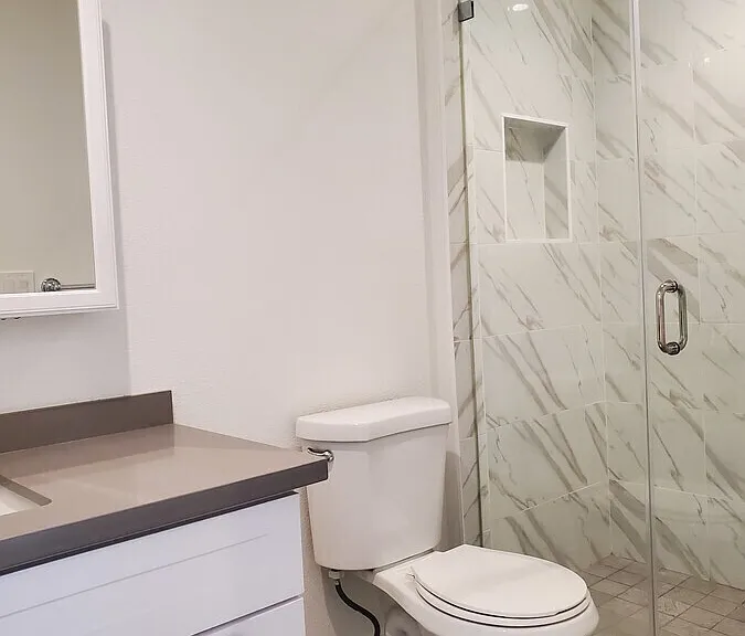 697 Iris Ave #B — Photo 5