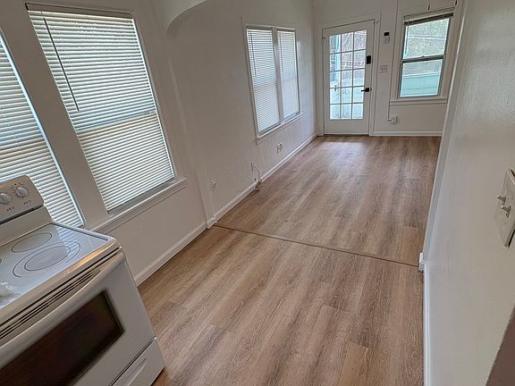 2nd image of 5405 Gulfport Blvd S #2