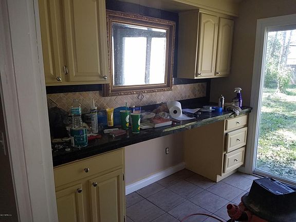 3rd image of 1662 Anne Dr
