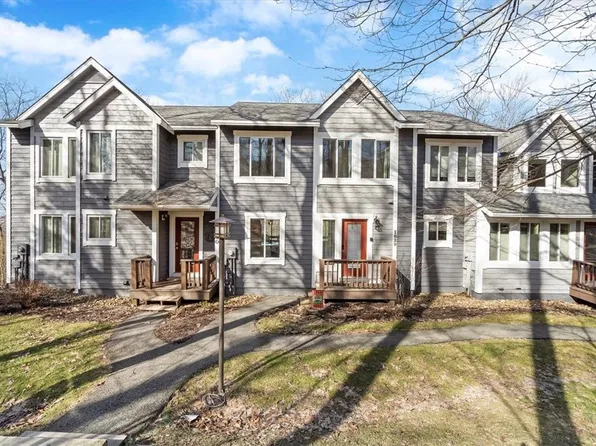 1829 Eagles Ridge Ter, Hidden Valley, PA 15502