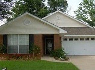 8254 Magnolia Village Dr S, Mobile, AL 36695