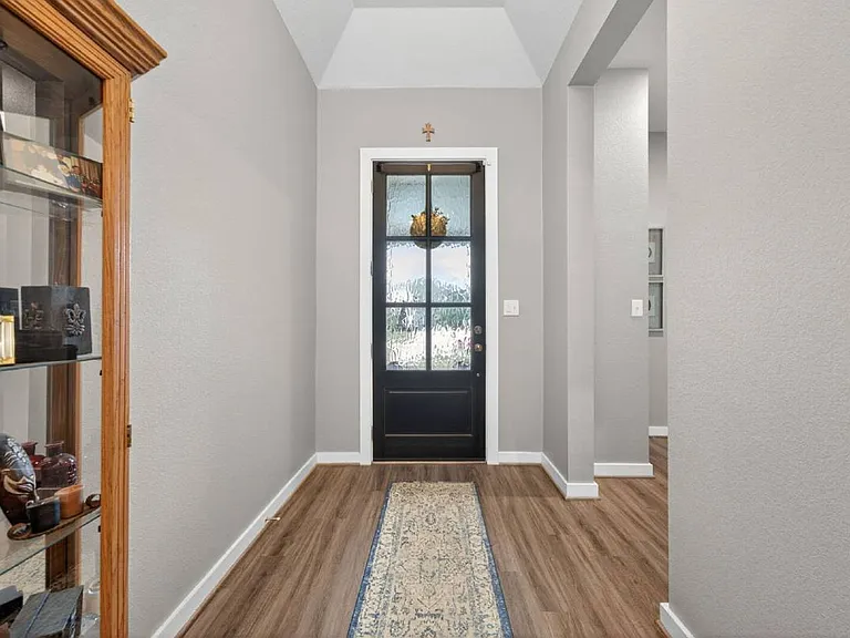 2227 Quince Ave — Photo 5
