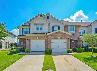 8031 Singing Sonnet Ln, Houston, TX 77072