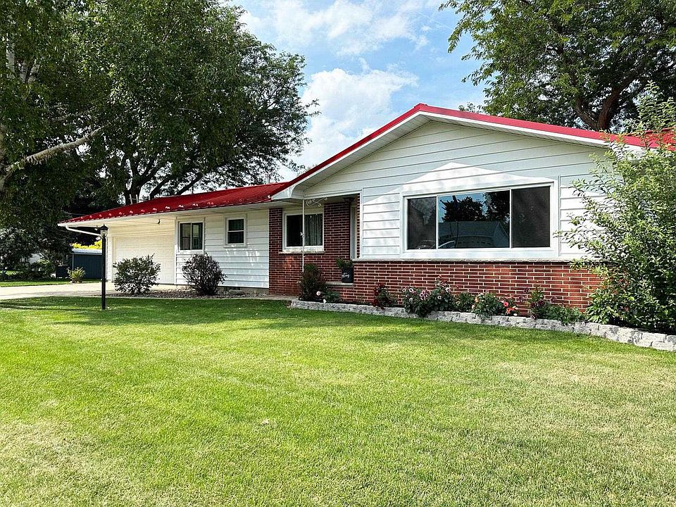 521 2nd Street, Randolph, WI 53956 Zillow