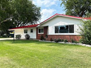 521 2nd St, Randolph, WI 53956