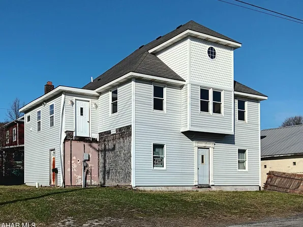 311 Saint Thomas St, Gallitzin, PA 16641