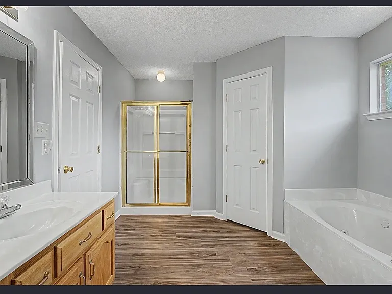 3145 Magnolia Dr — Photo 5