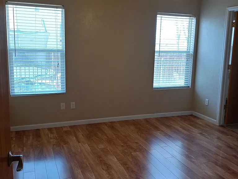 265 Westwater Cir — Photo 16