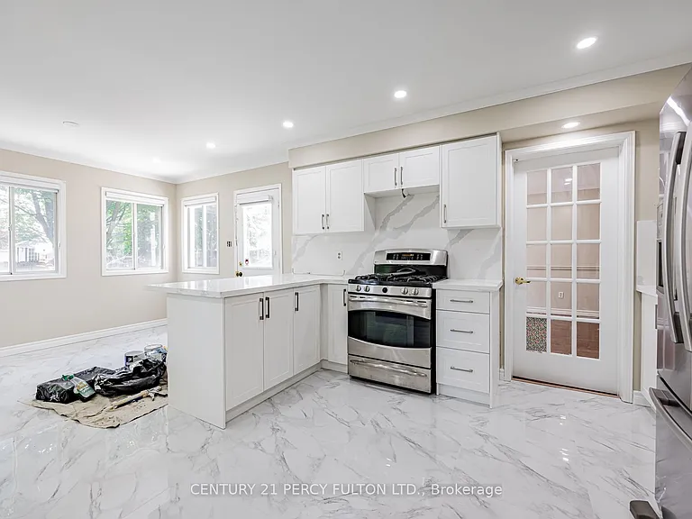 81 Ennisclare Pl — Photo 16