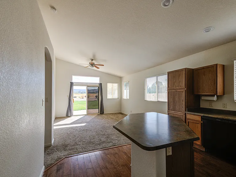 2050 Brittany Meadows Dr — Photo 13
