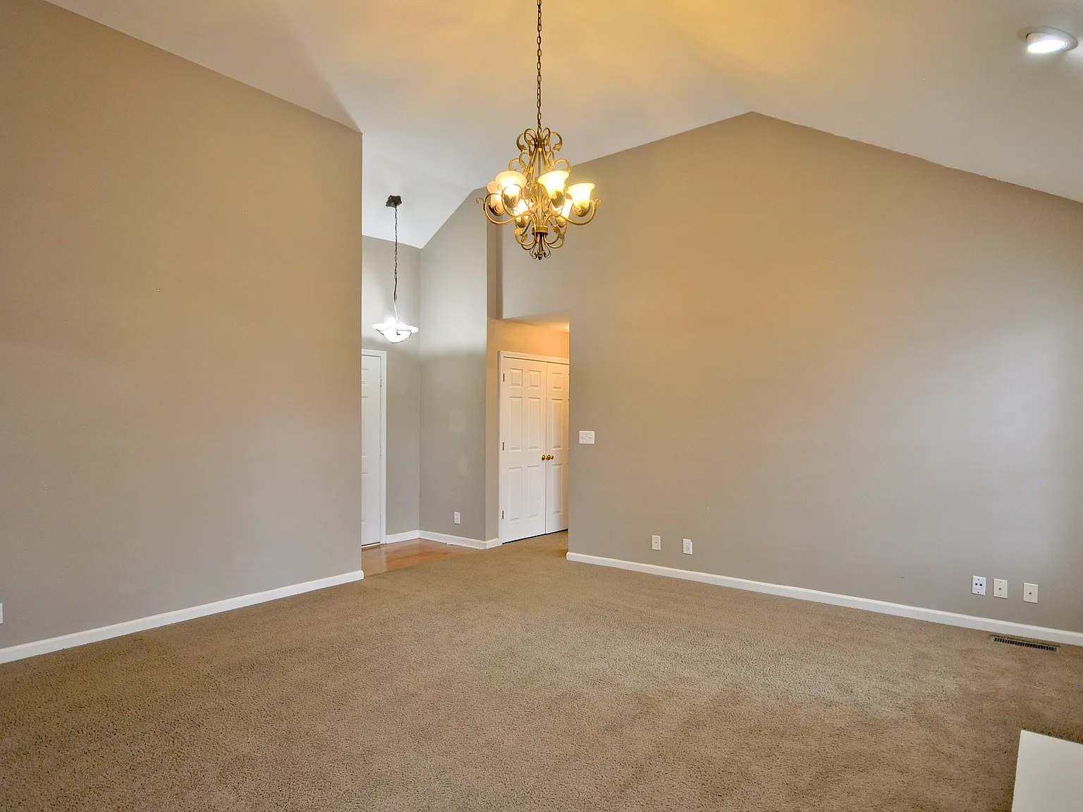 3 bed, 1458 sqft, $1,750 — Photo 4