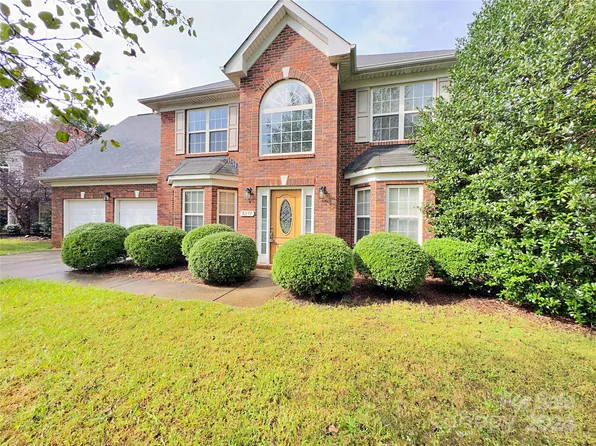 4211 Greenfield Cir NW, Concord, NC 28027