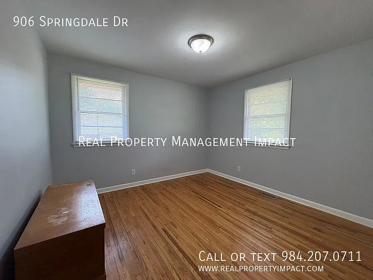 906 Springdale Dr — Photo 30