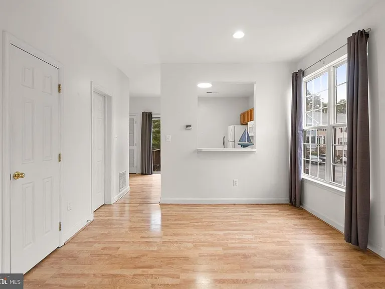 8603 Willow Leaf Ln — Photo 7